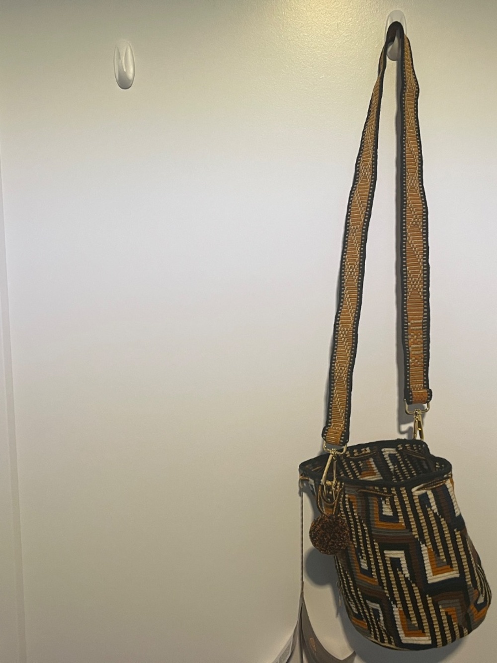 Versatile Medium bucket bag